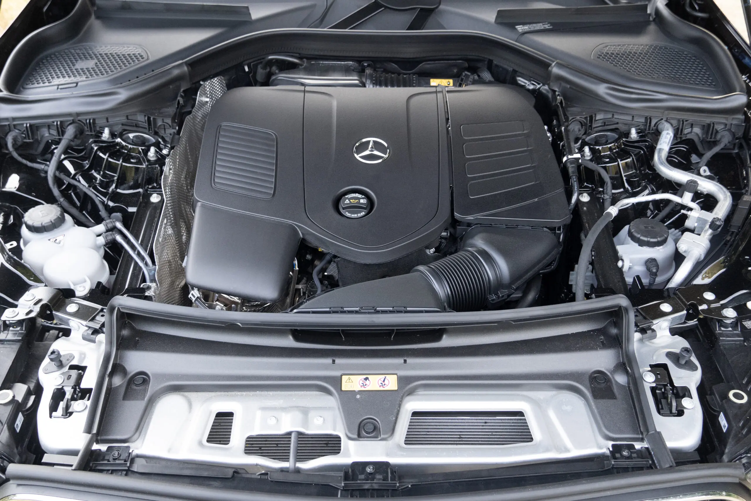 Mercedes-Benz GLC 300 4MATIC hybrid