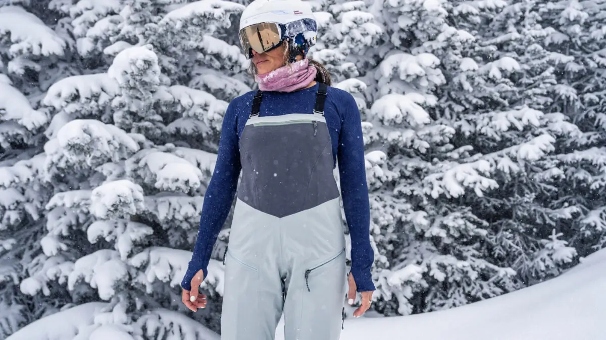 スノーボード Patagonia Women's SnowDrifter Bibs Patagonia Women's SnowDrifter Bib Review: Overhauled, Earth