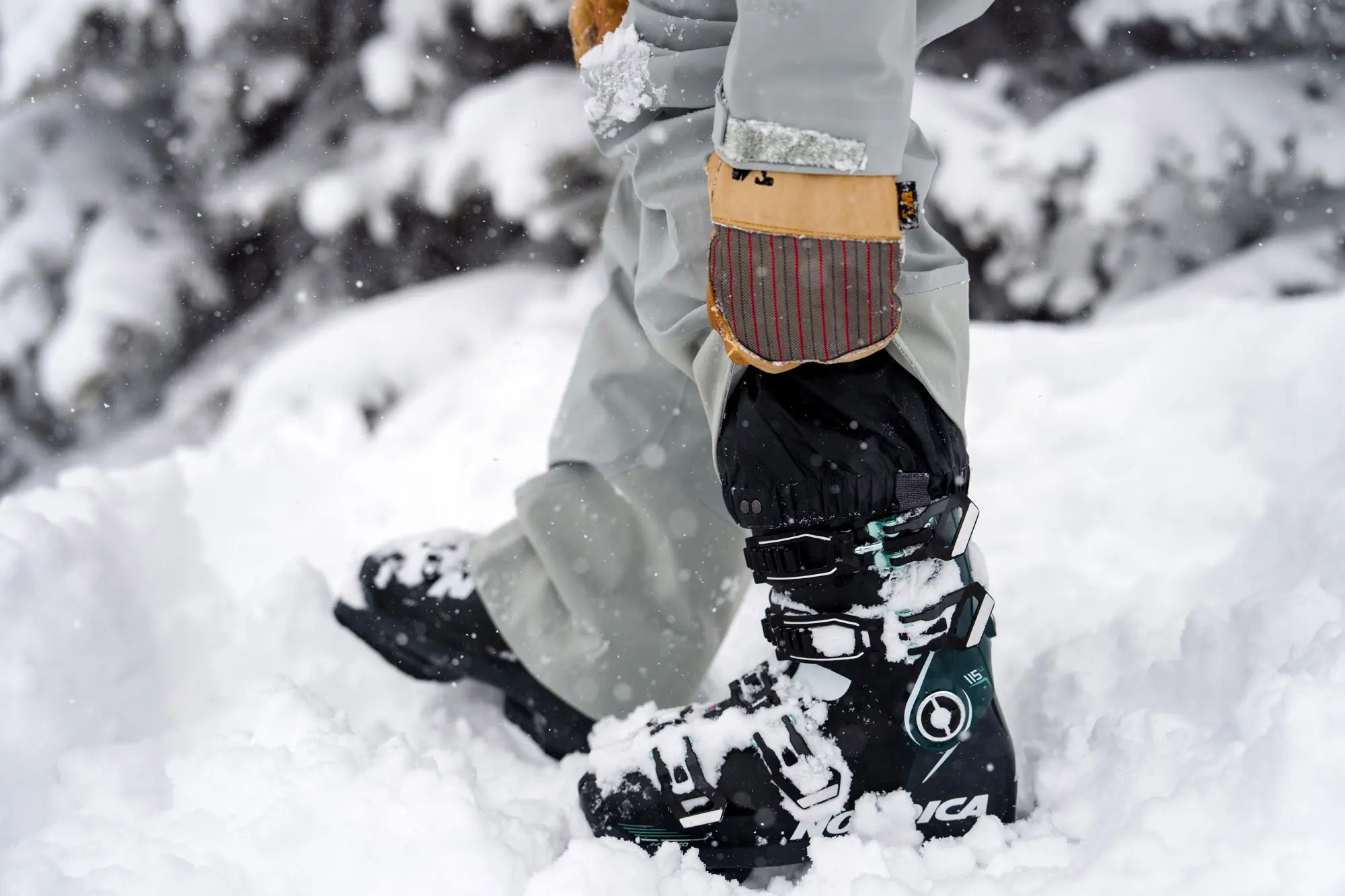 スノーボード Patagonia Snow Drifter bibs 30076_BLK.jpg?sw=768&sh=768&
