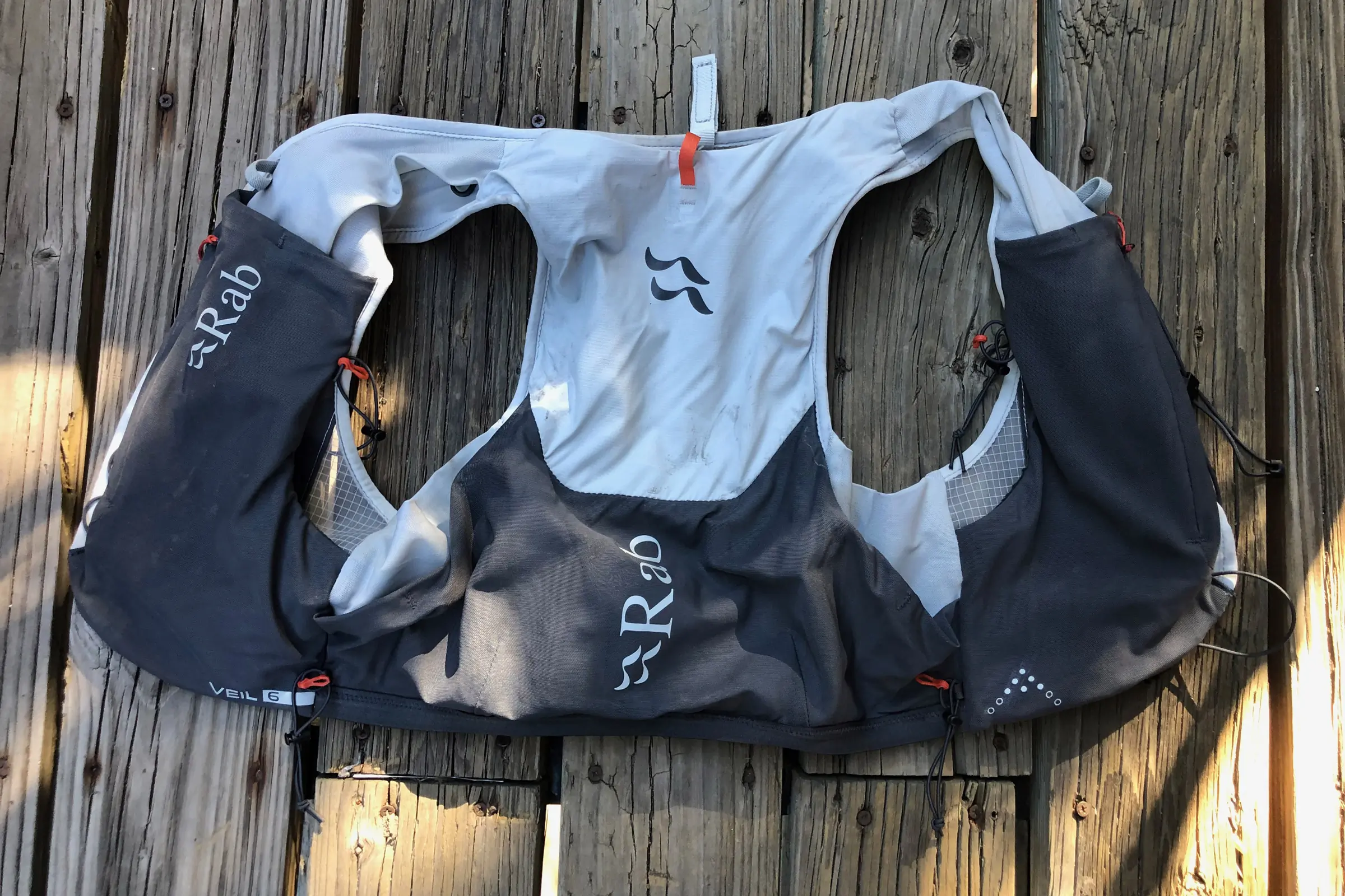 ラブ Rab ランニングベスト Veil 6L Veil 6 | Rab® ジャパン公式