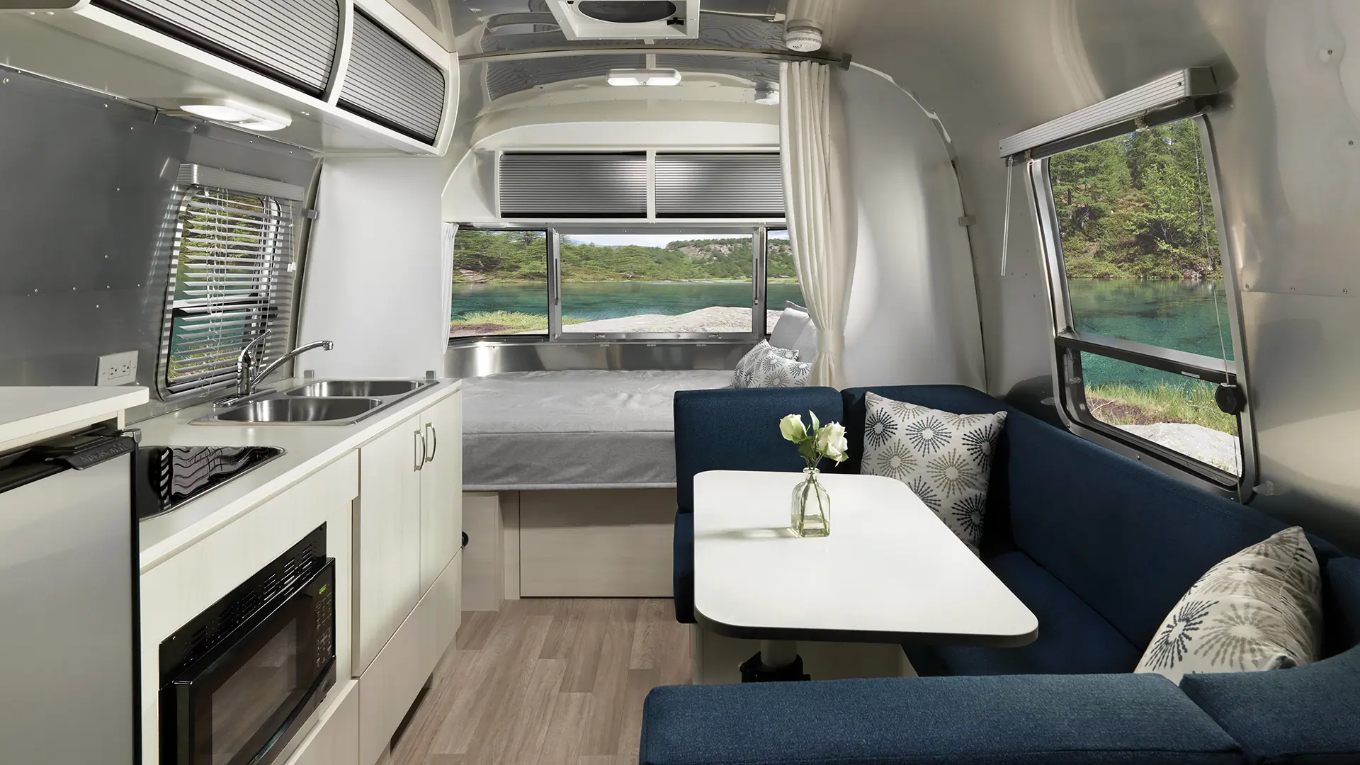 Airstream Bambi 22FB