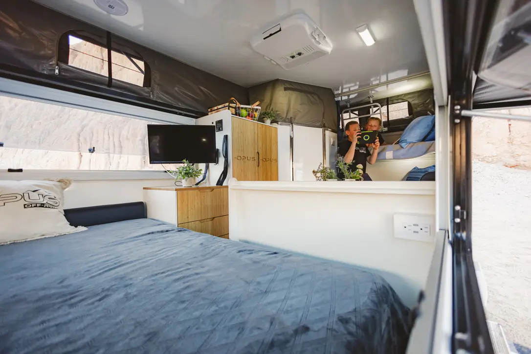 Opus Camper OP15
