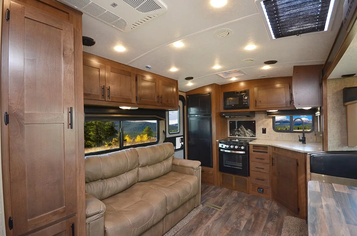 Outdoors RV Back Country Series 24KRS