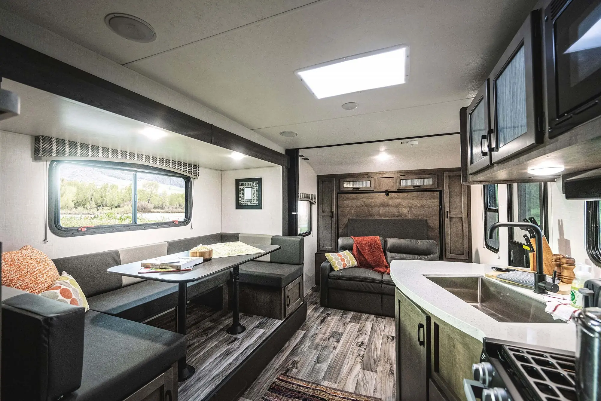 Venture RV Sonic X SN220VRBX