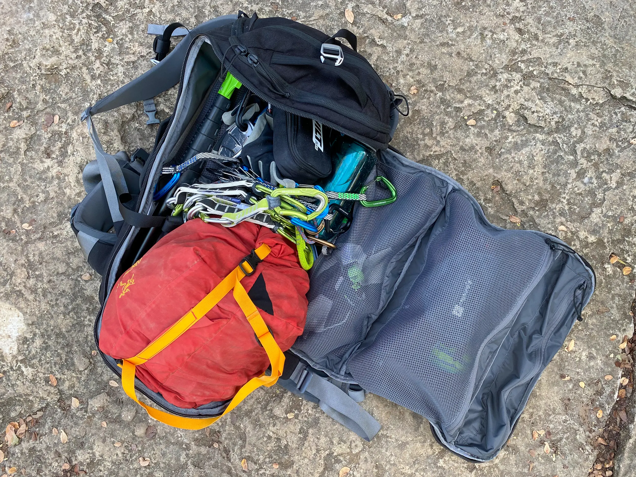 Mystery Ranch Tower 47 in workstation mode