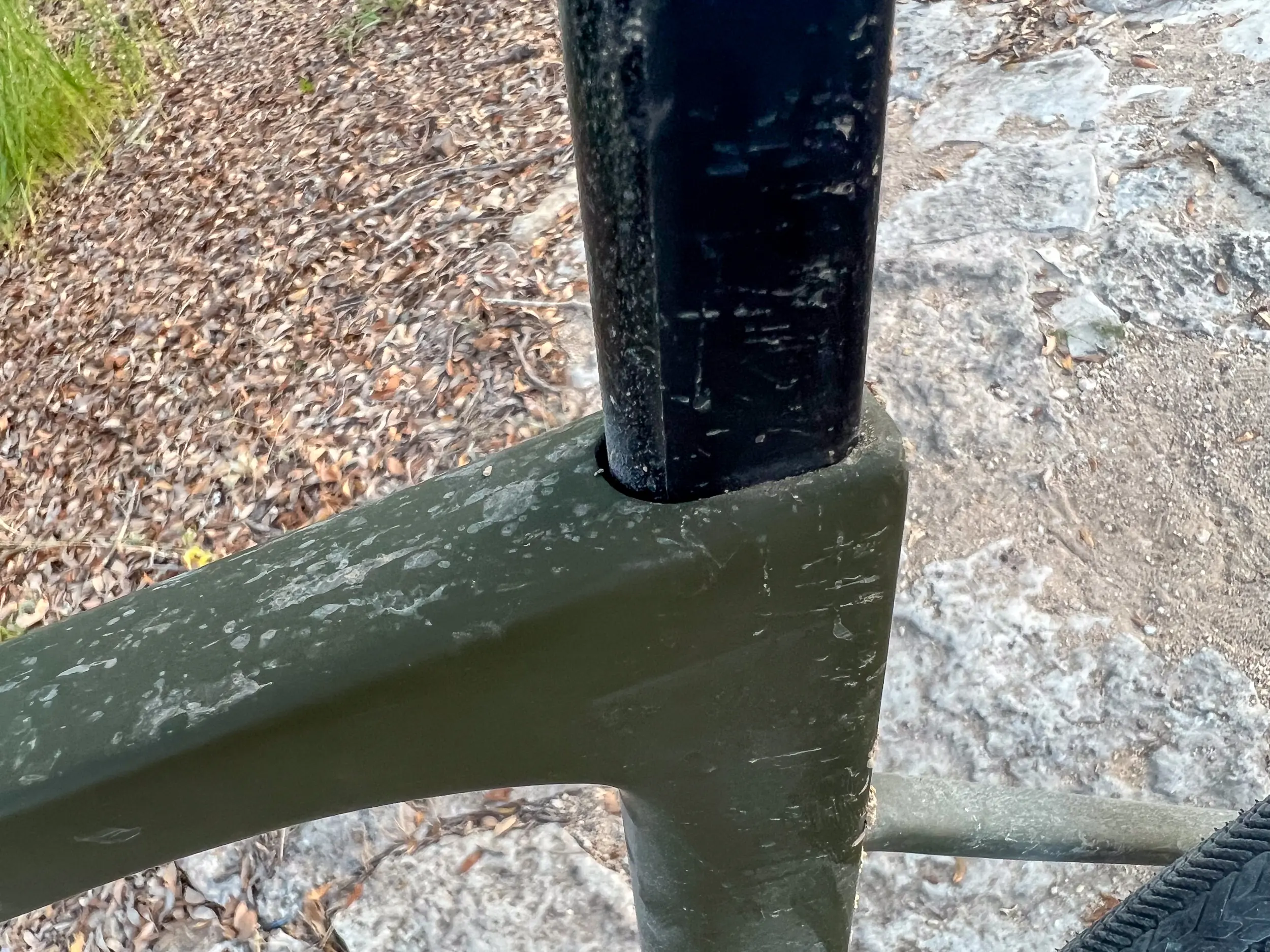 The D-shaped seat post on the Ventum GS1 delivered just enough compliance