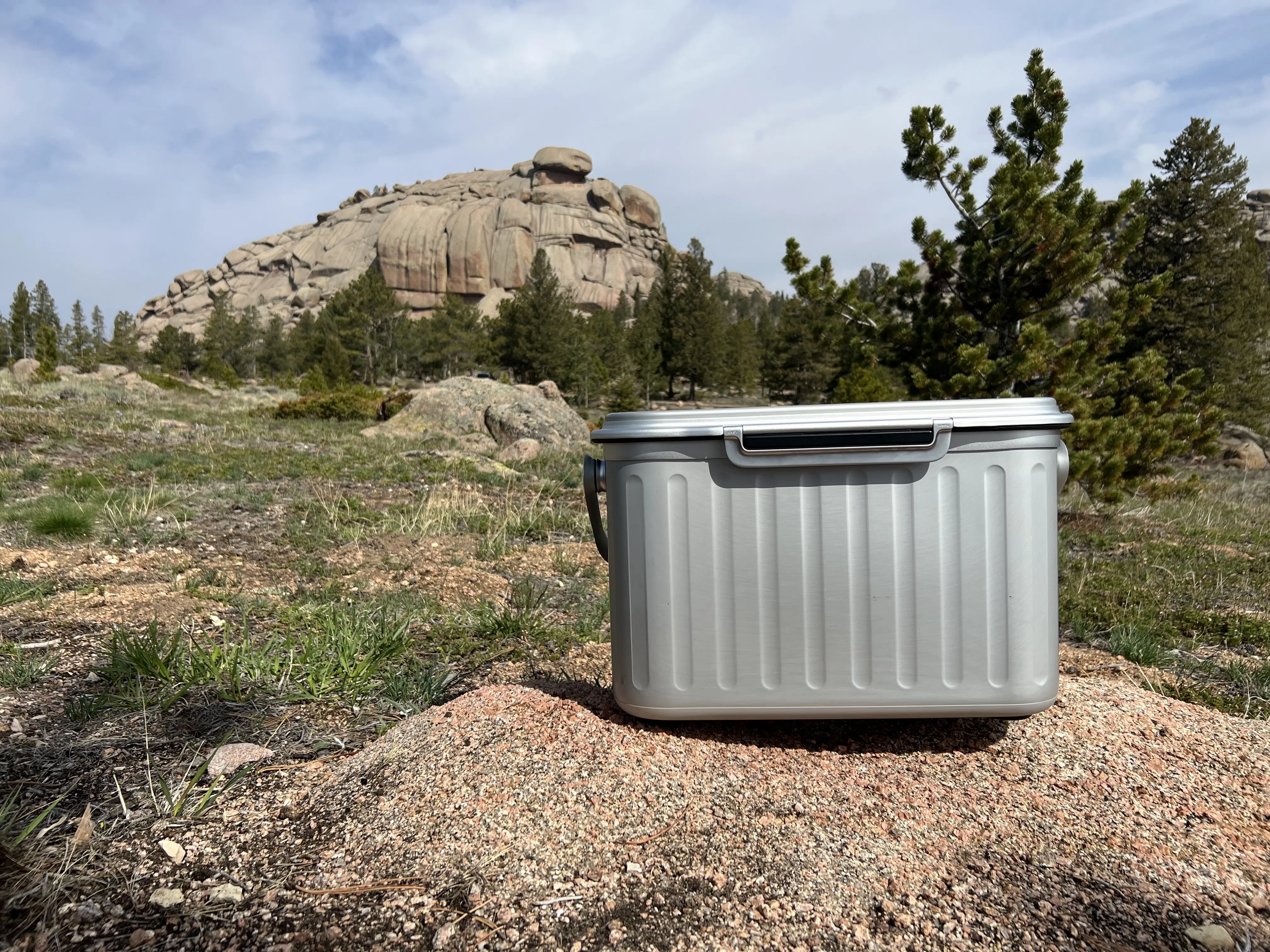 Oyster Tempo Titanium Cooler outside in the mountains
