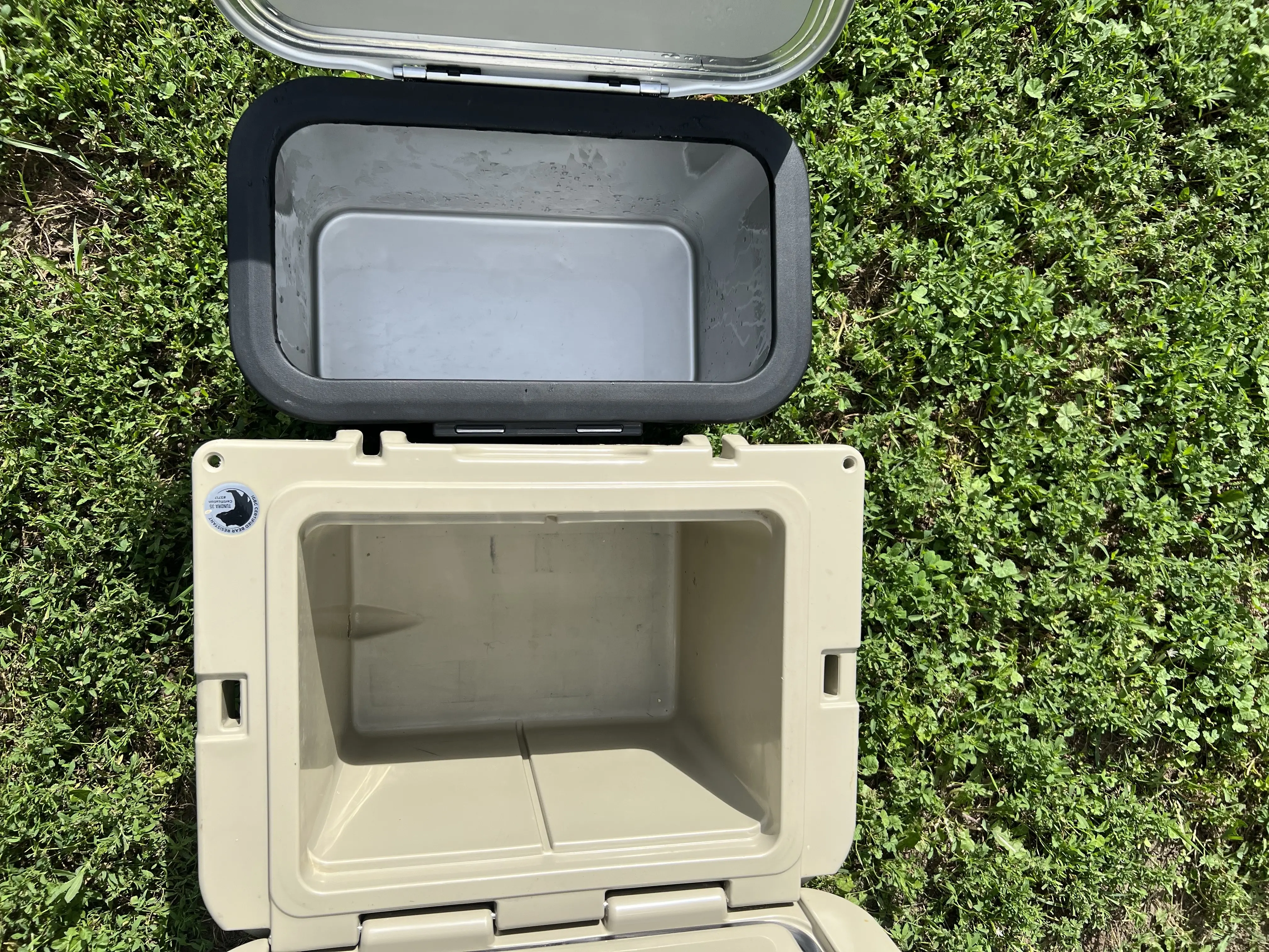 Oyster Tempo Titanium Cooler