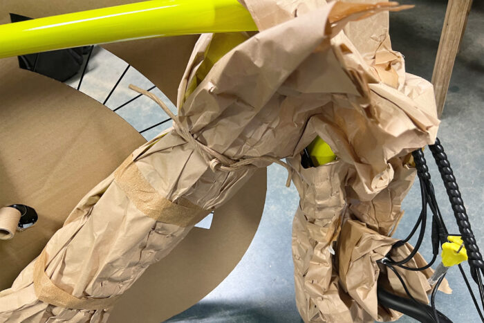 Aventon Soltera.2 packaging in paper