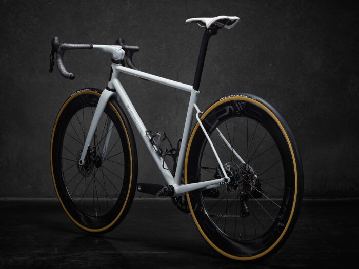 English Cycles Custom, hand built bike from ENVE Grodeo