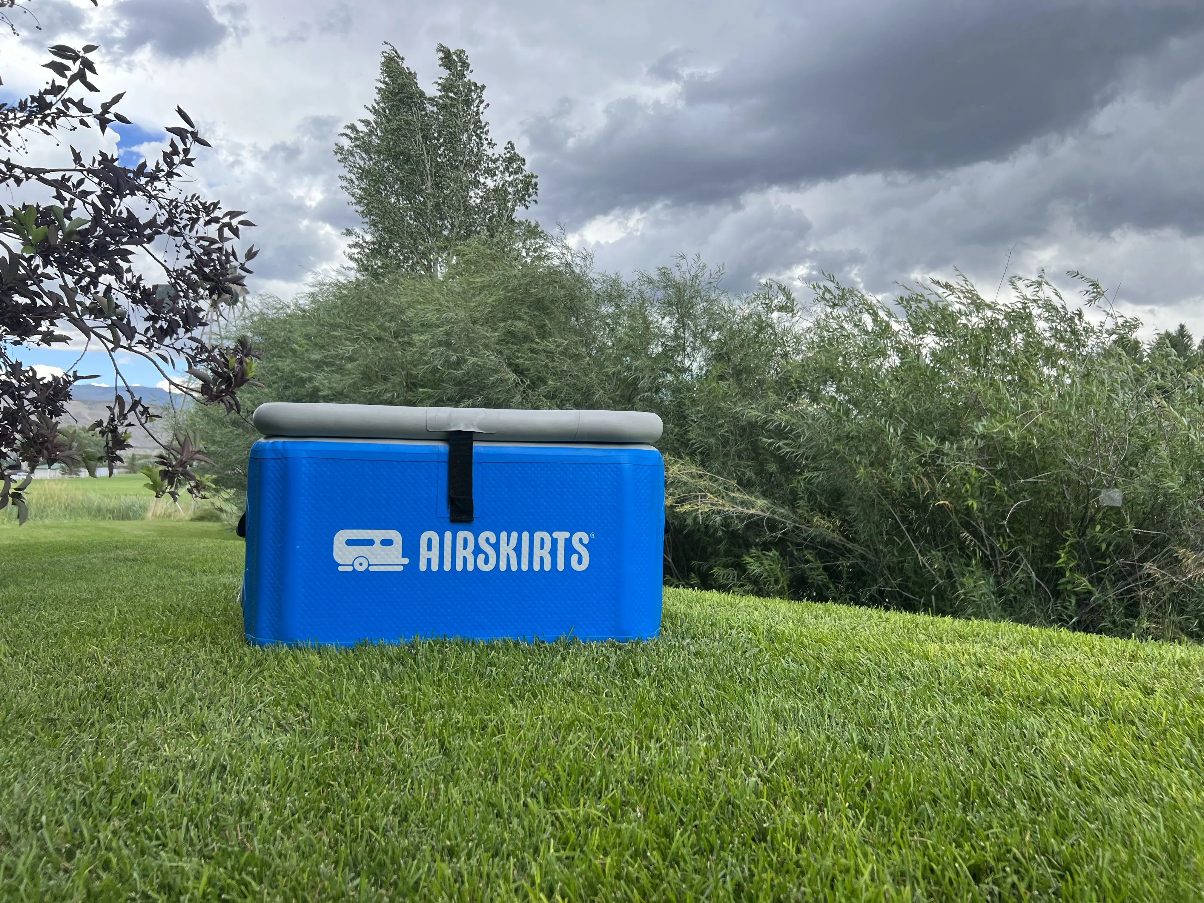 Airskirts Inflatable Cooler