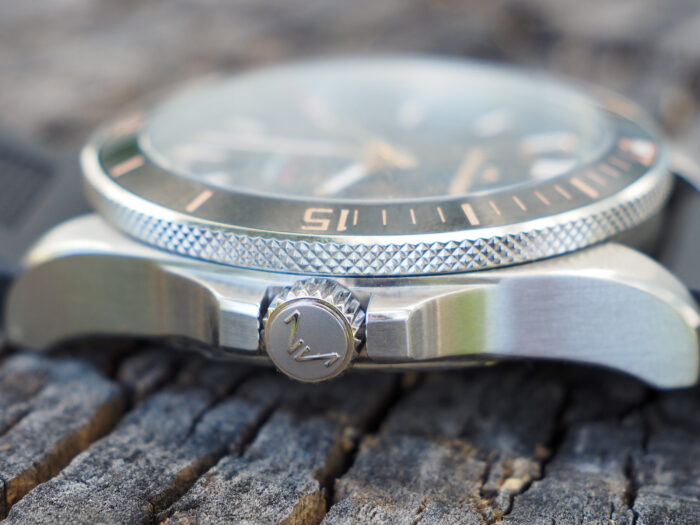 The NORQAIN Neverest Glacier watch crown