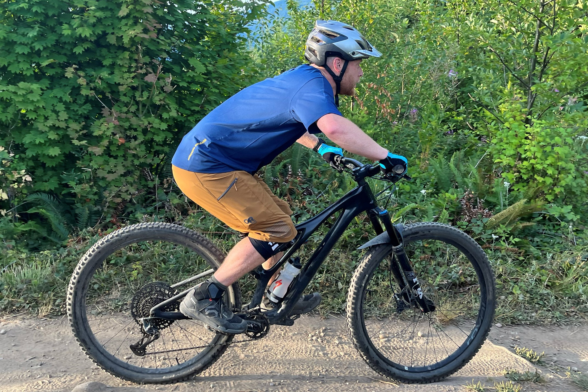 Review Outdoor Research’s Upcoming 8-Piece Freewheel MTB Collection