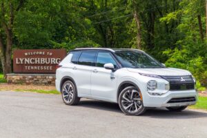 2023 Mitsubishi Outlander PHEV