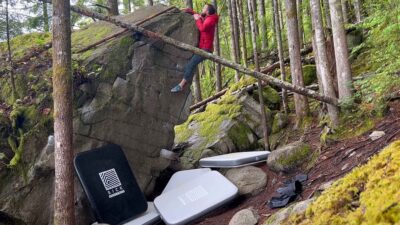 Inflatable Crash Pad That Fits In Your Pack Could Revolutionize Bouldering