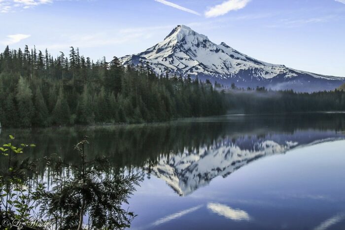 Lost Lake mount Hood; (photo/Gary Windust via Flickr)