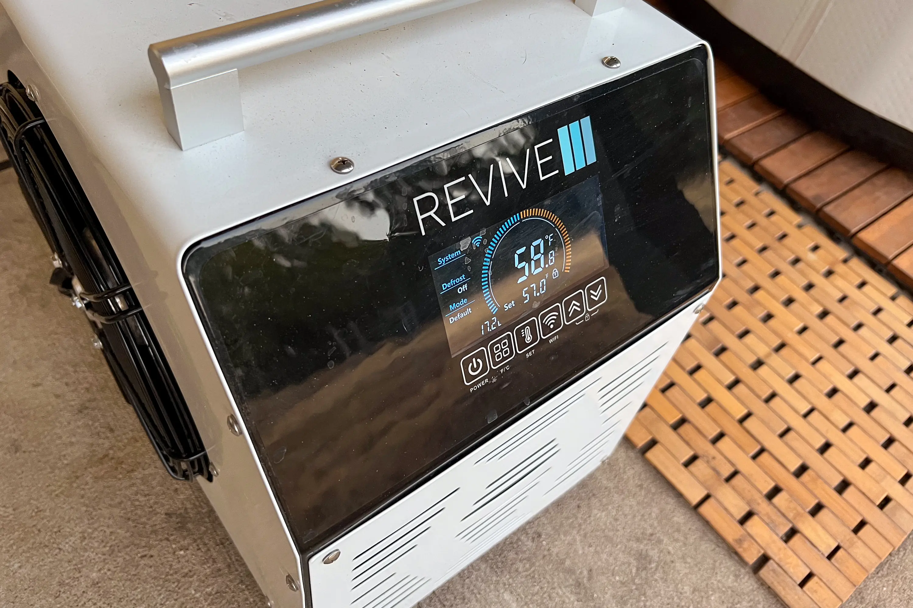Revive Plunge Chiller information and control panel