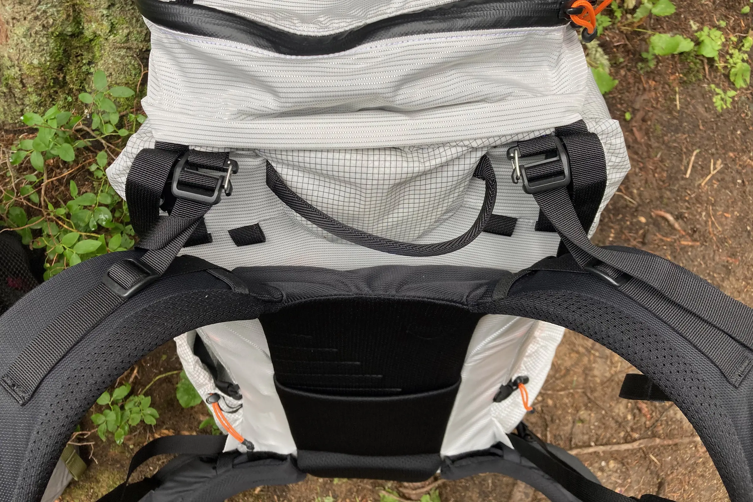 Mystery Ranch Radix ultralight backpack - Lift loop