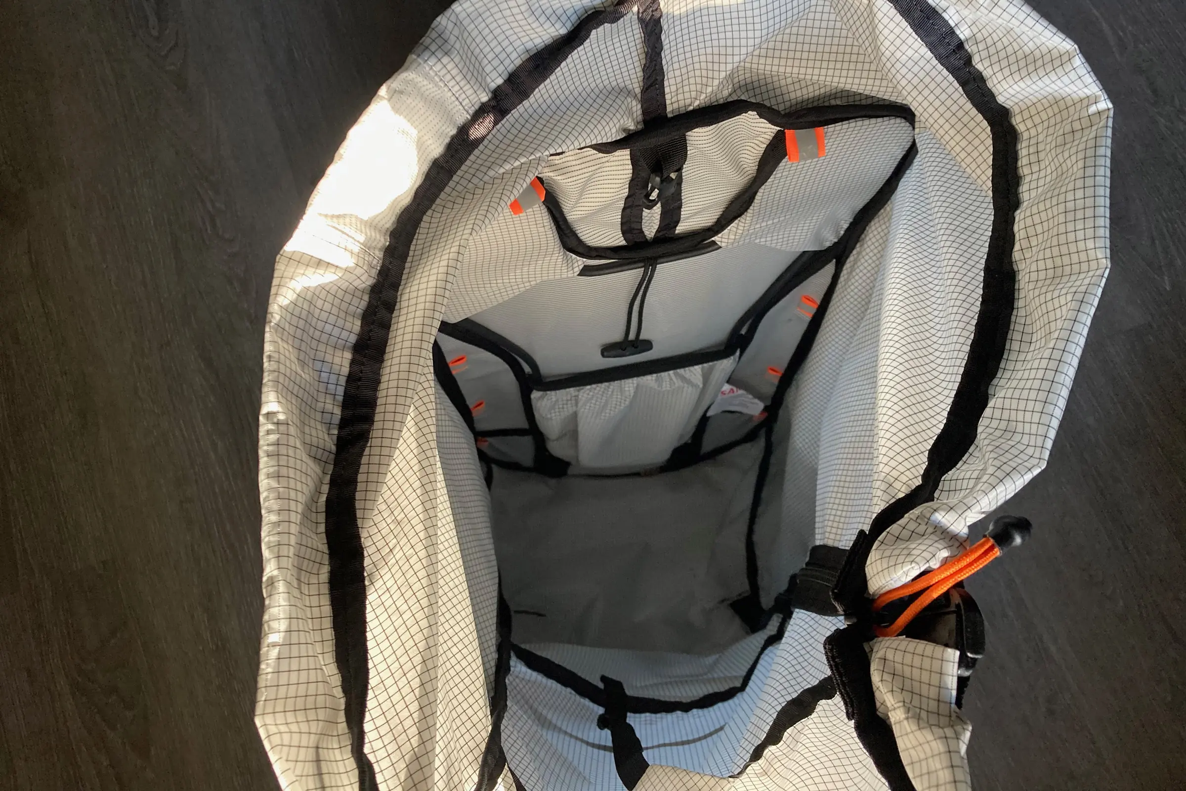 Mystery Ranch Radix - interior