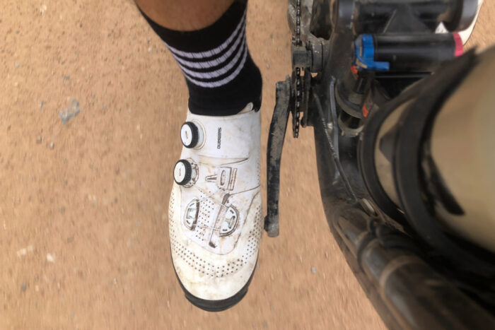 Shimano S-Phyre XC902 shoes sitting comfortably on shimano's xtr pedals