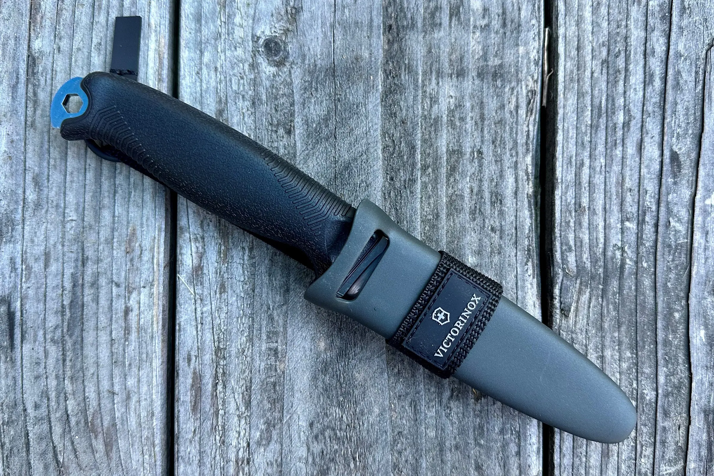 victorinox knife with the venture sheat