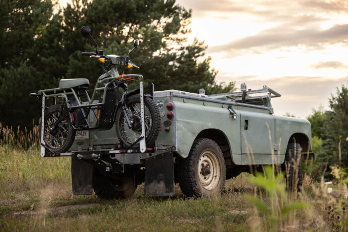 1Up Xtreme Duty Single Hitch Bicycle Rack on a car