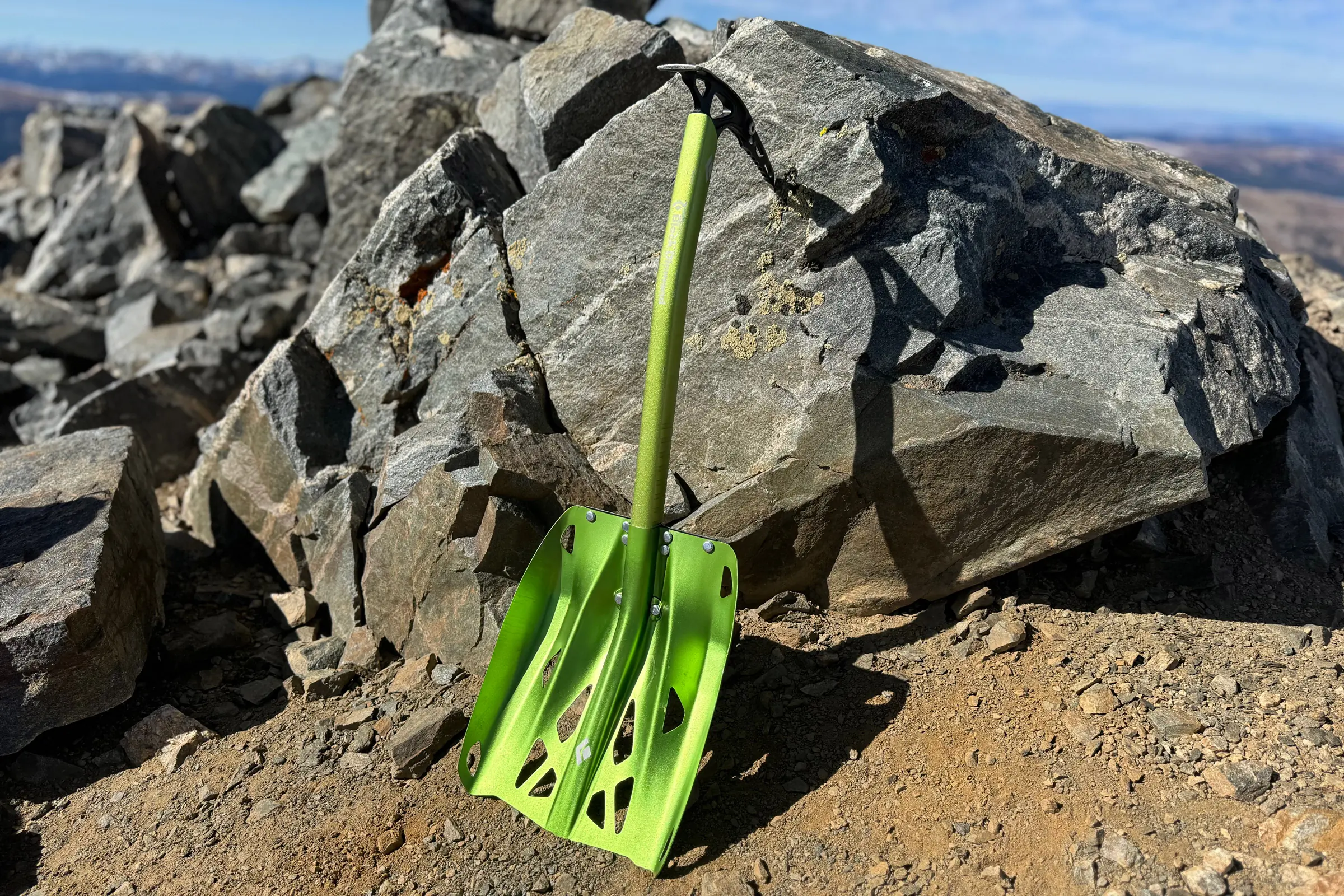 black diamond venom lt shovel and ice axe