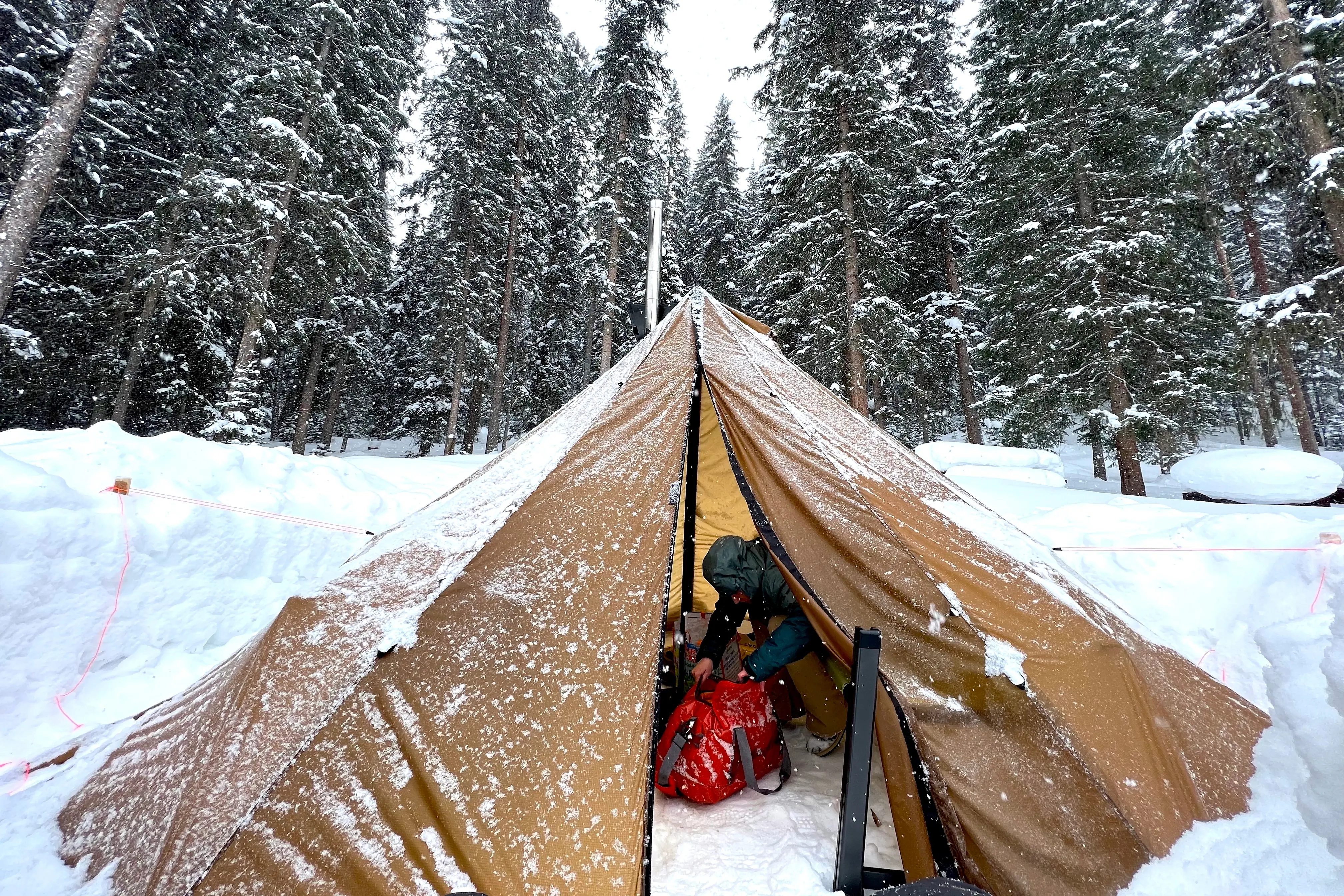 What is the Best Tent for Winter Camping: Top Durable Picks 2025