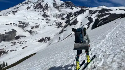 Summiting Mount Rainier: A Guide to Mountaineering in the Cascade Volcanoes