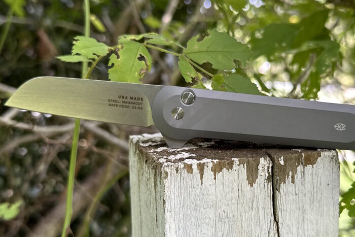the wells knife design and feature
