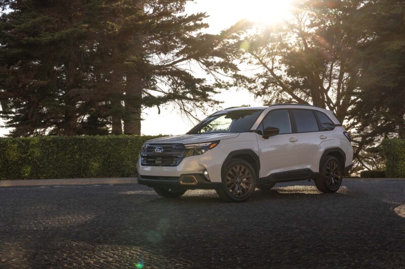 2025 Subaru Forester Debut: No Wilderness or Hybrid … Yet
