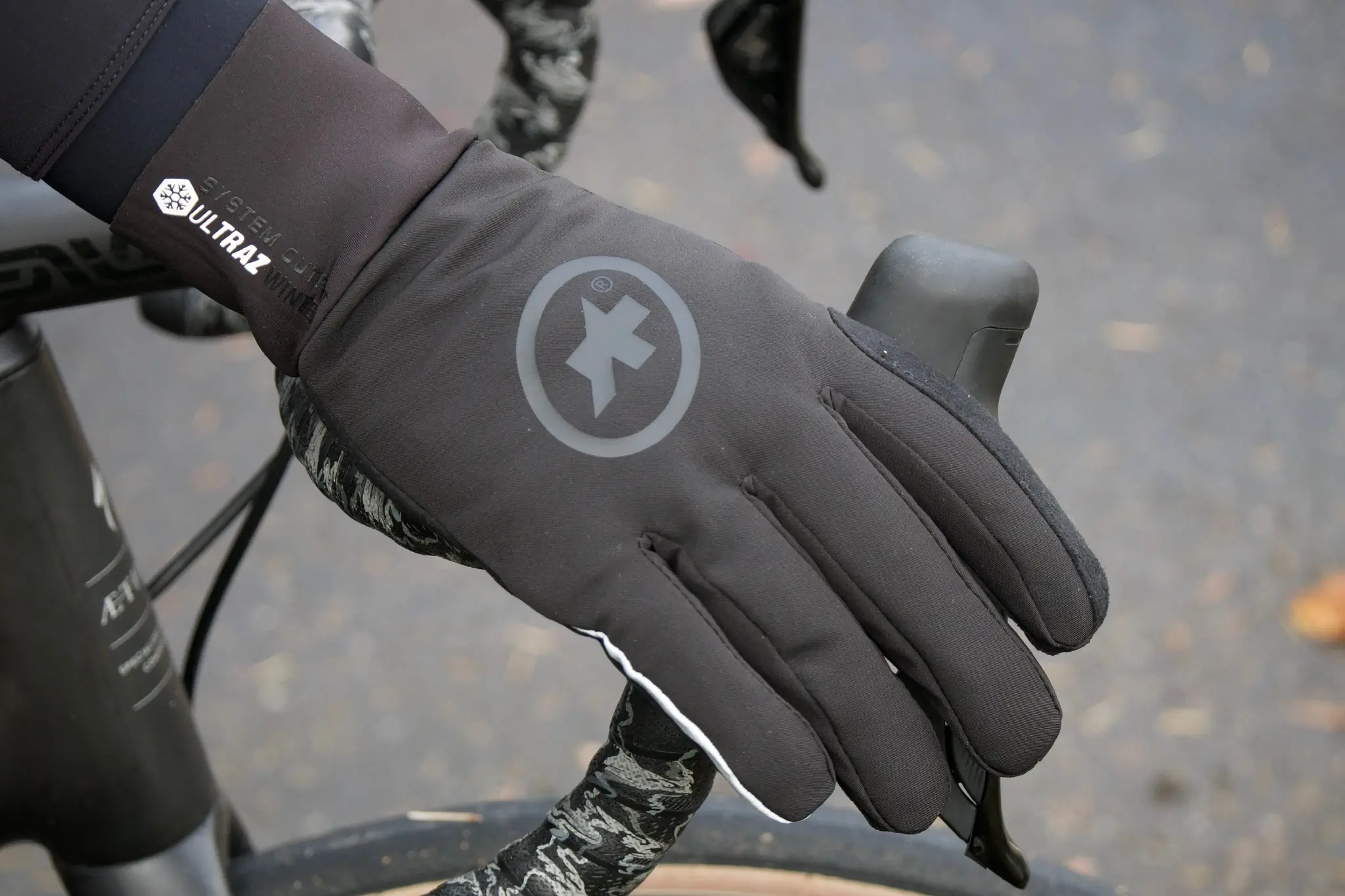 Wearing the Assos Ultraz Winter cycling gloves