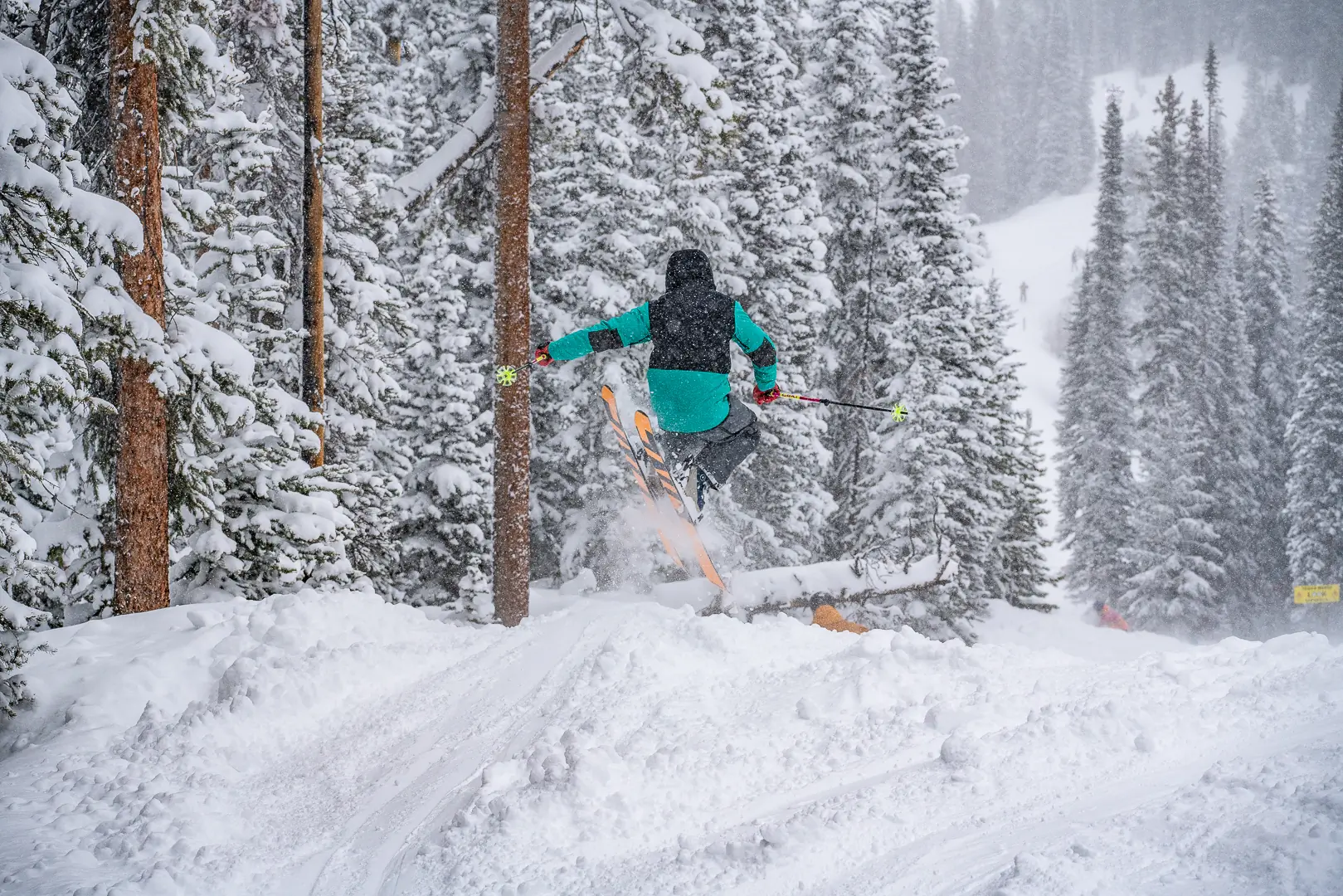 testing all-mountain skis