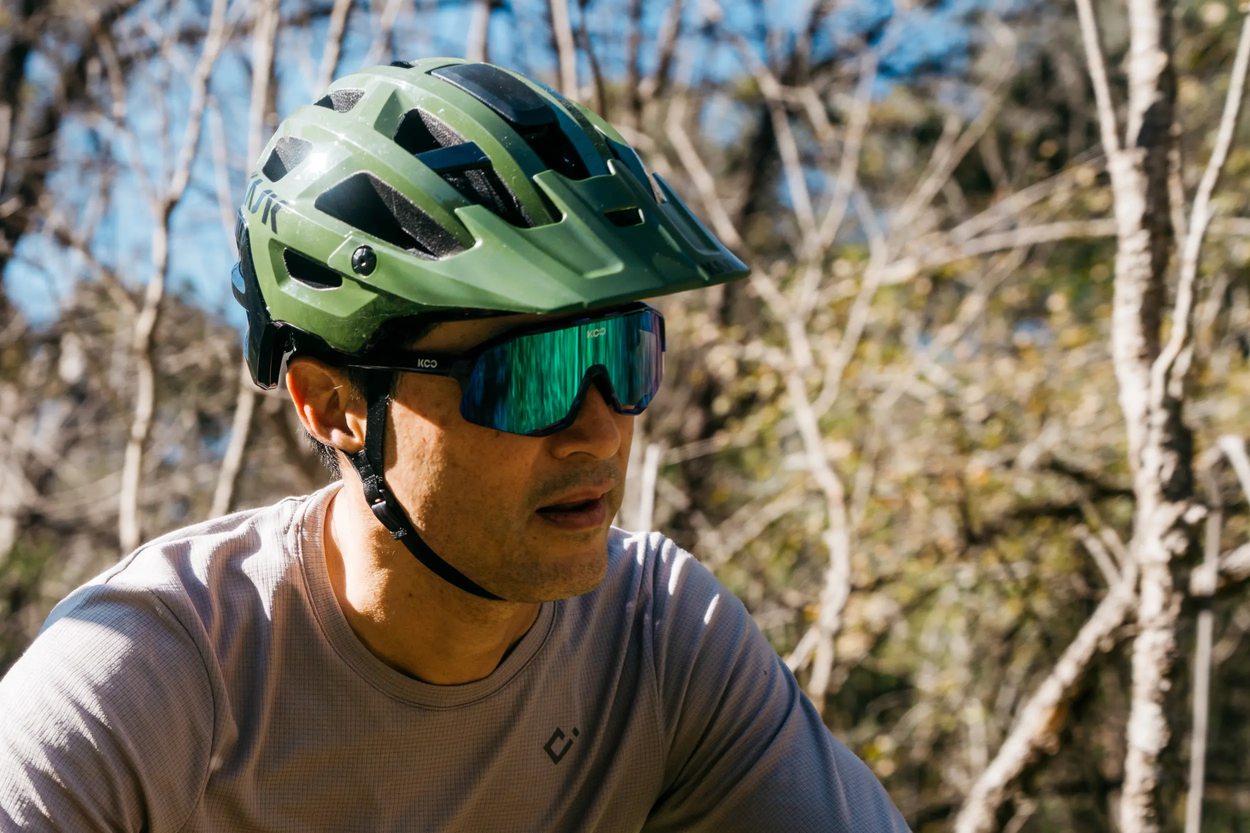 KOO Demos cycling sunglasses on Seiji Ishii