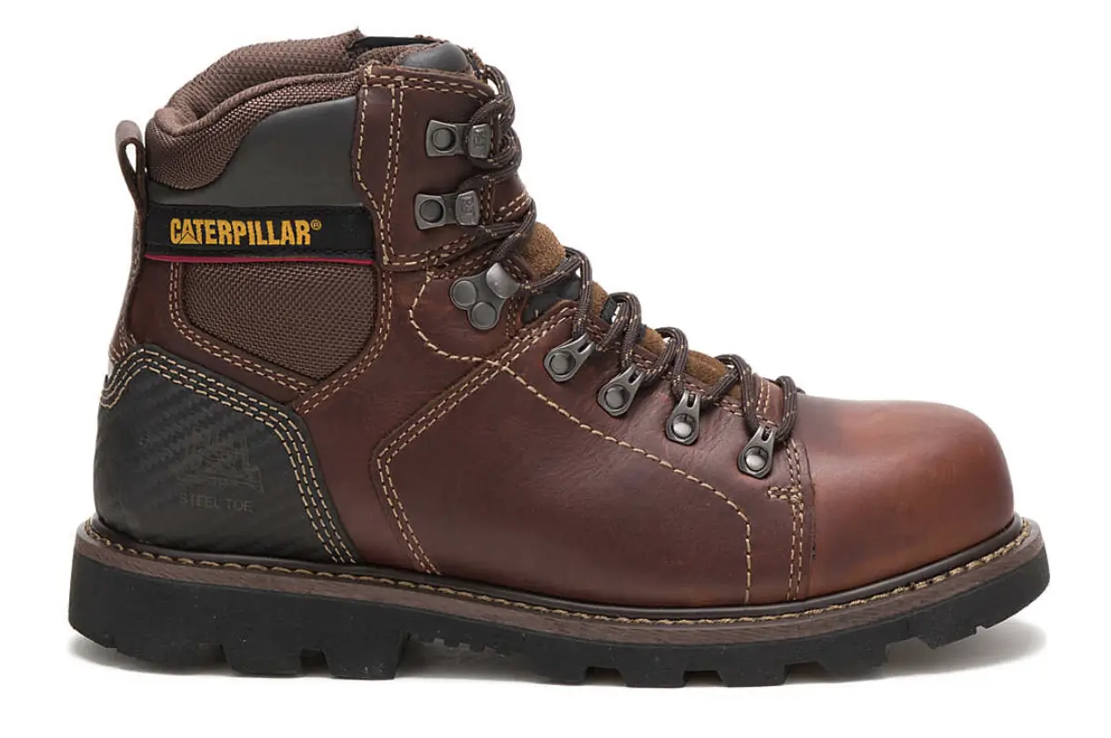 Carhartt Rugged Flex steel toe boots for concrete work environments