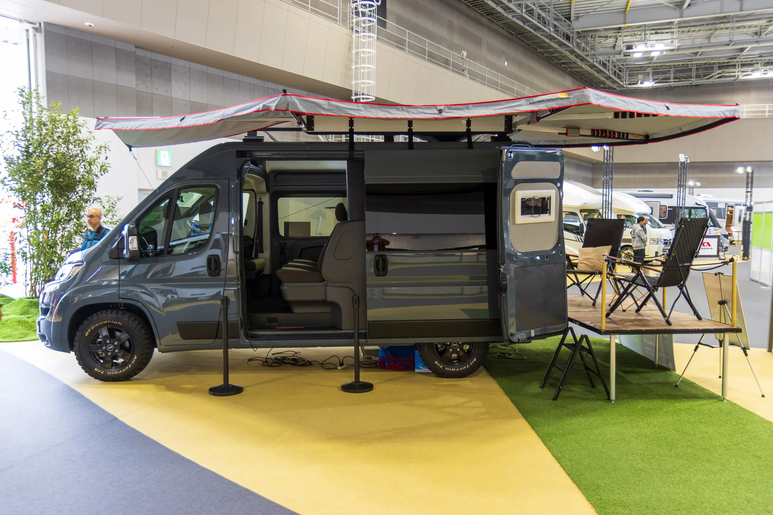 White House Crew Cab Terrace