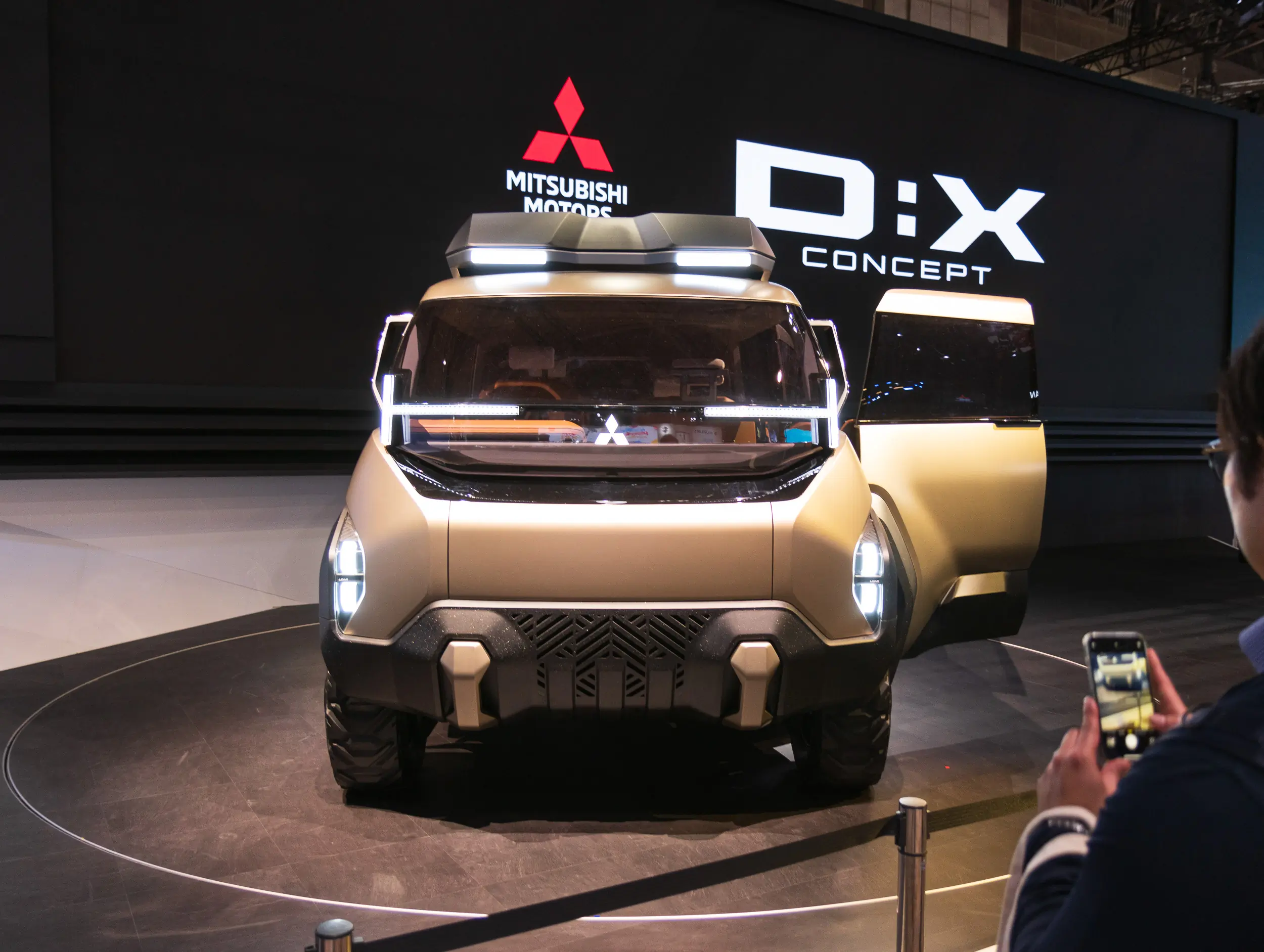 Mitsubishi D:X Concept