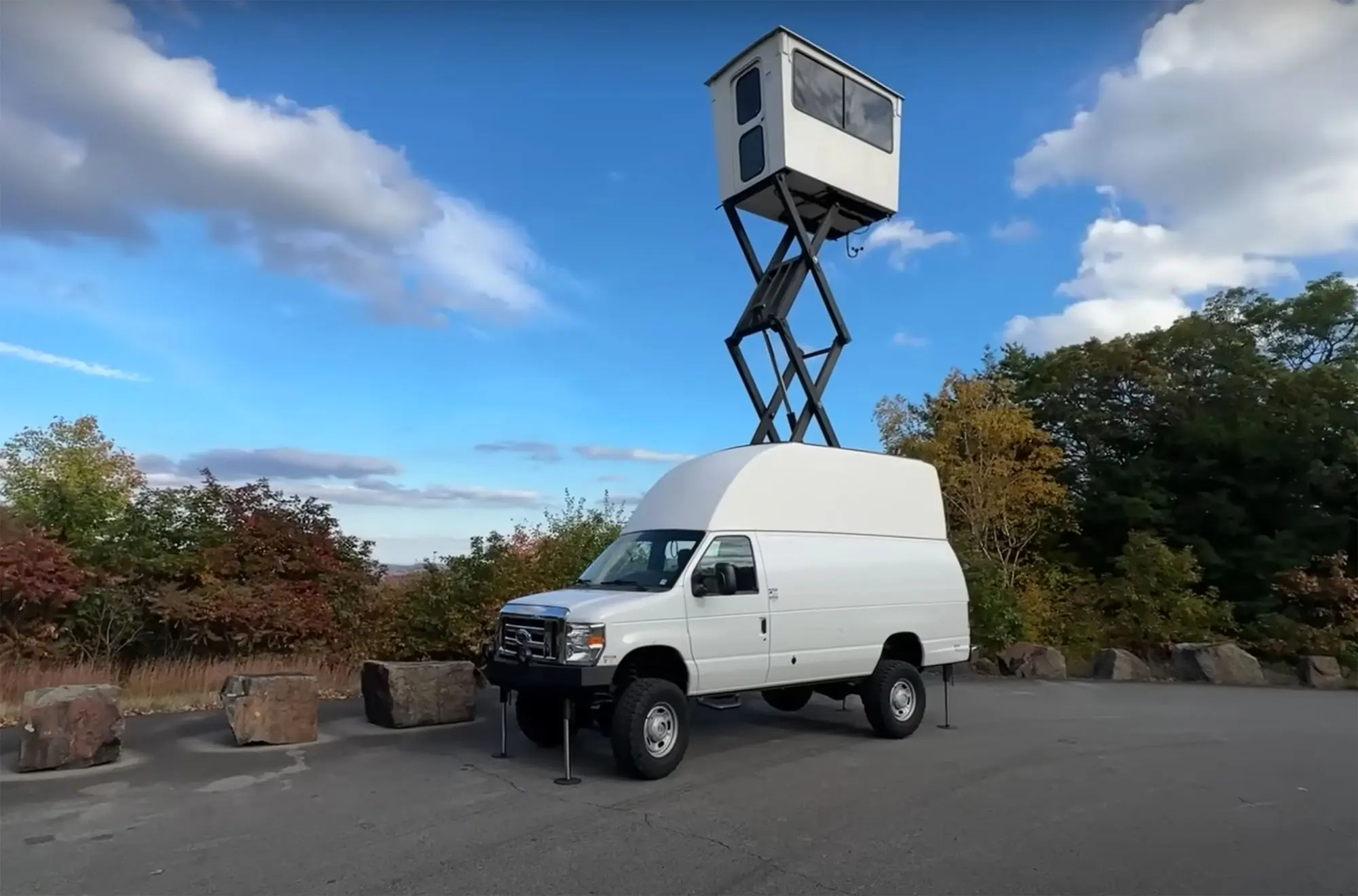 YouTuber Camps 30 Feet in the Air in NYPD Surveillance Van