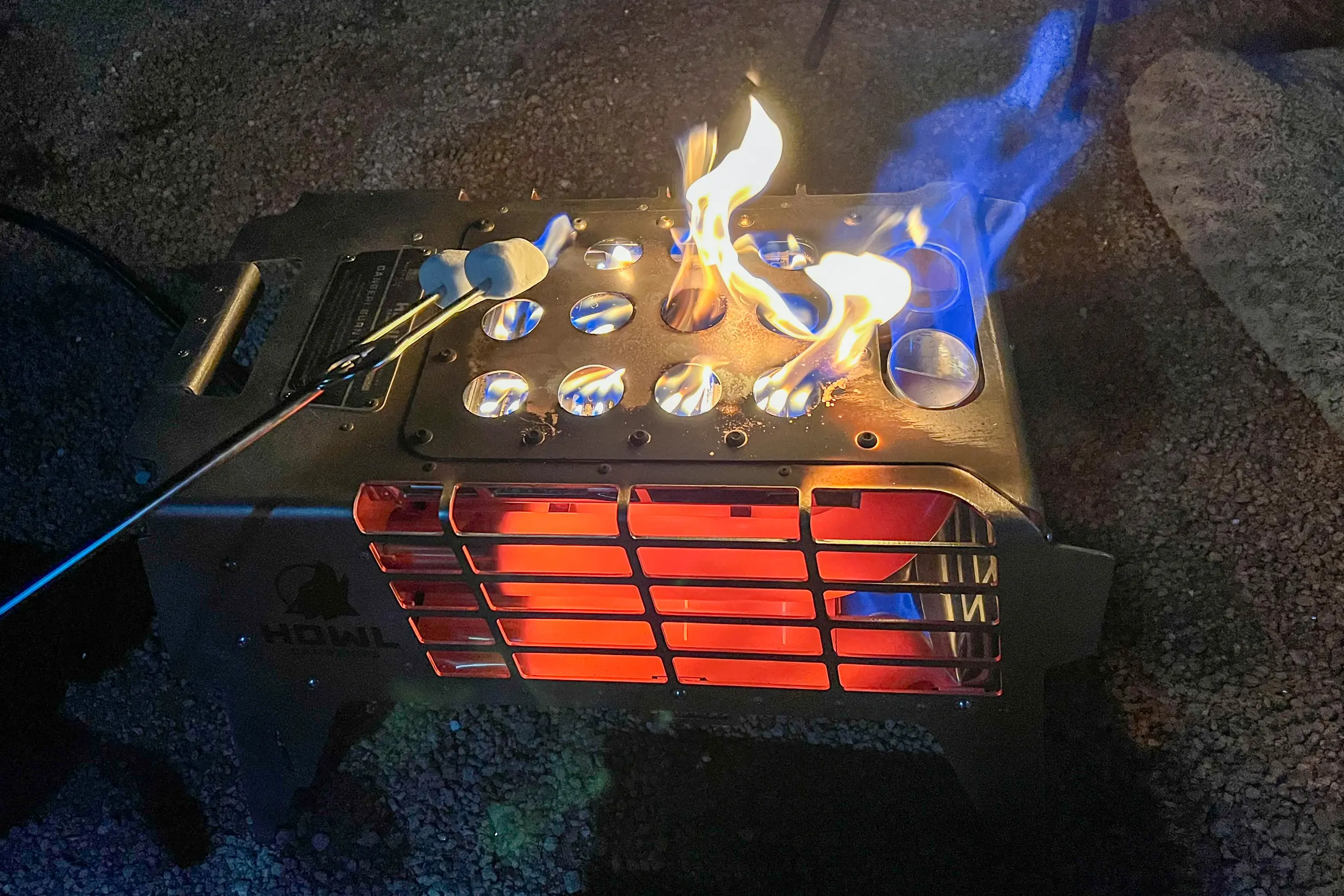 Howl Campfires Howl R4 at night