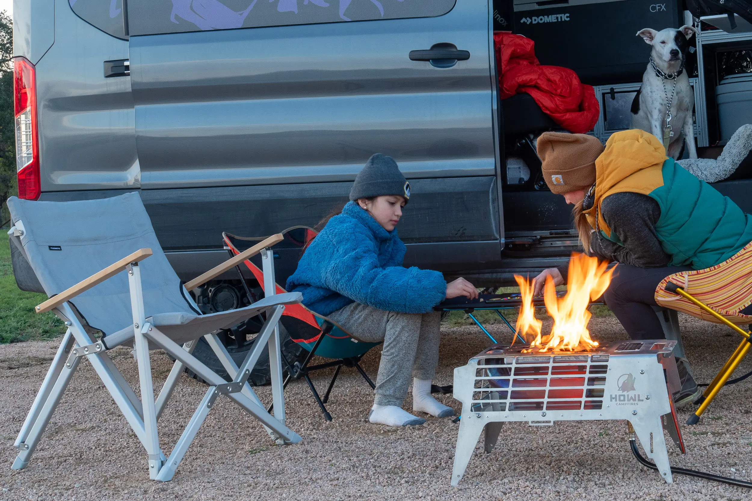 Howl Campfires Howl R4 at a van campsite