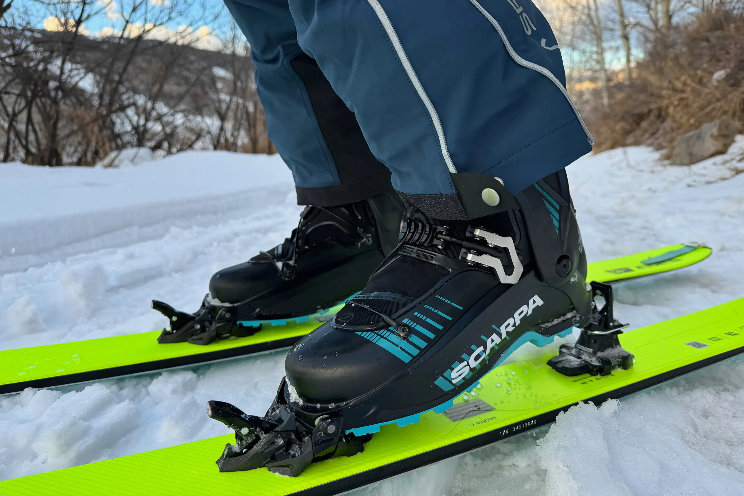 Scarpa F1 XT ski touring boot - Buckle system