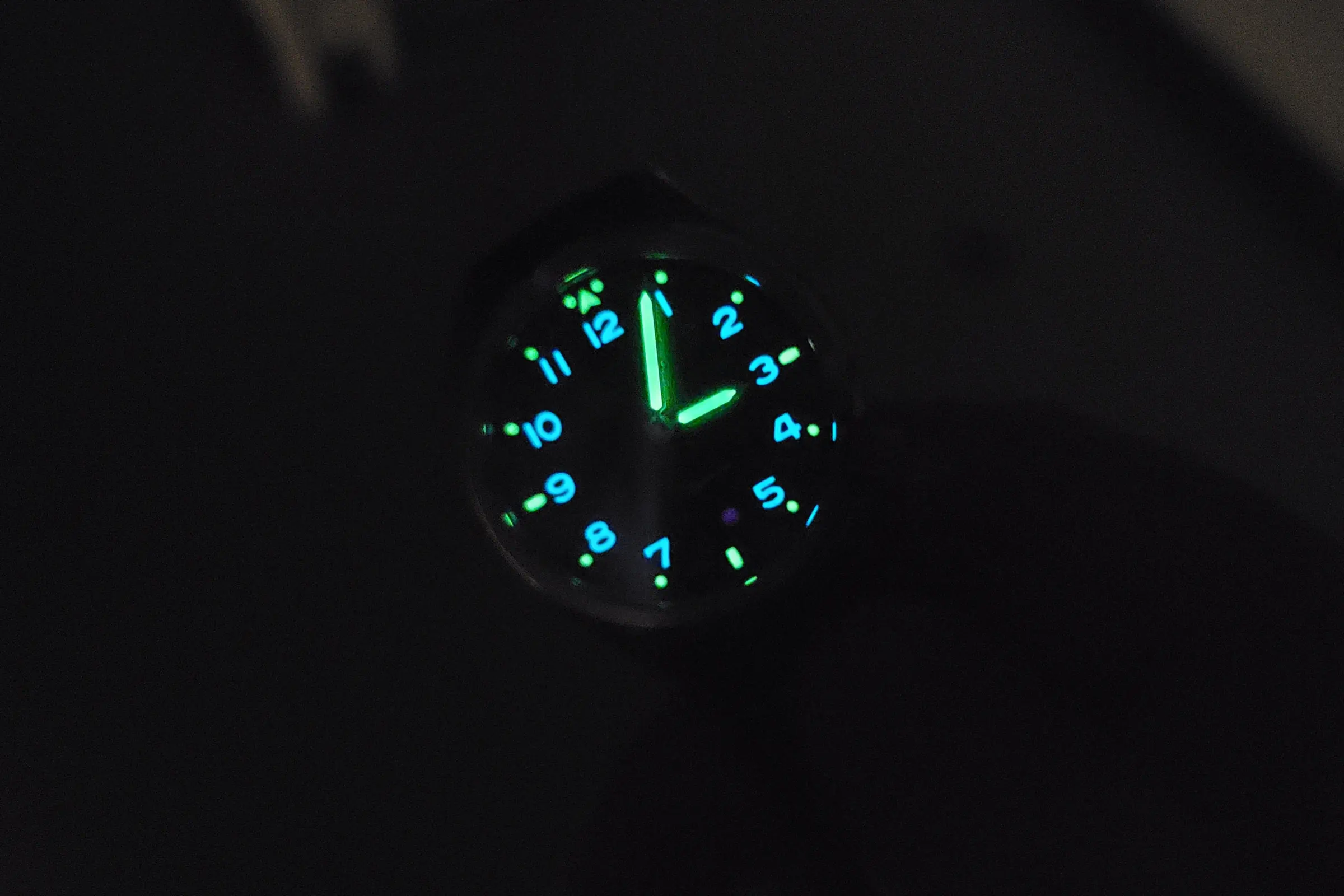 Vario 1945 D12 Watch Lumens