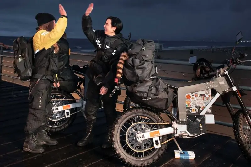 A Piece of CAKE: 2 Women Cross the US on Electric Motorcycles