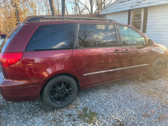A Toyota Sienna
