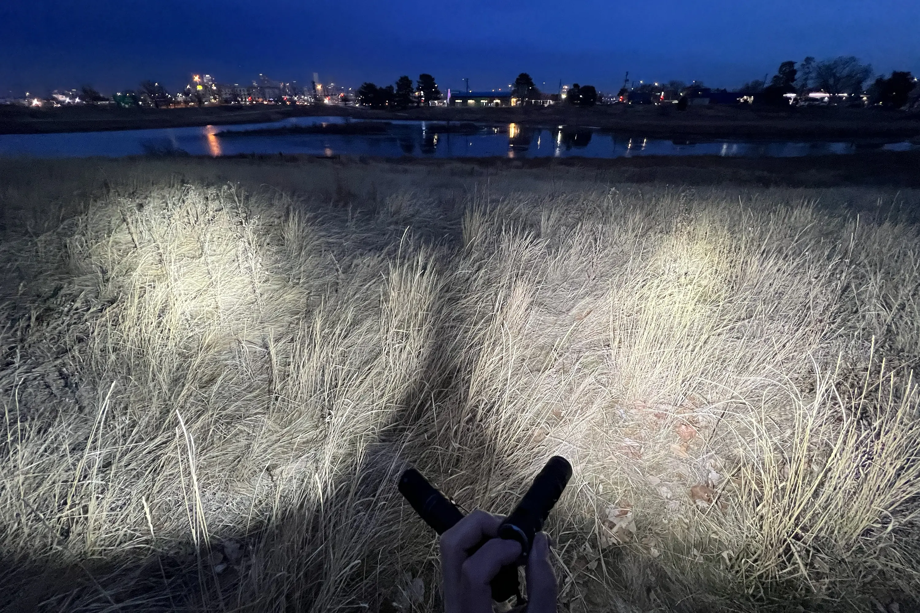 Nitecore EDC 33 versus Fenix PD36R field testing