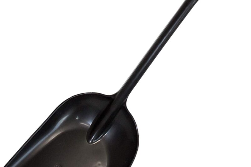 Bully Tools One Piece Poly Shovel