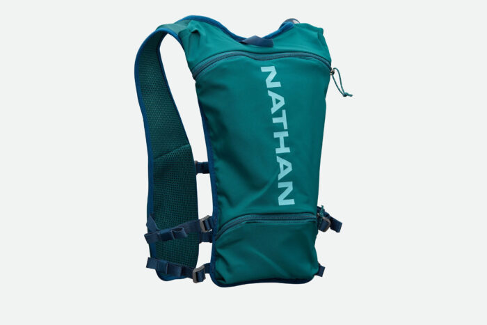 a nathan 2.0 4L running pack