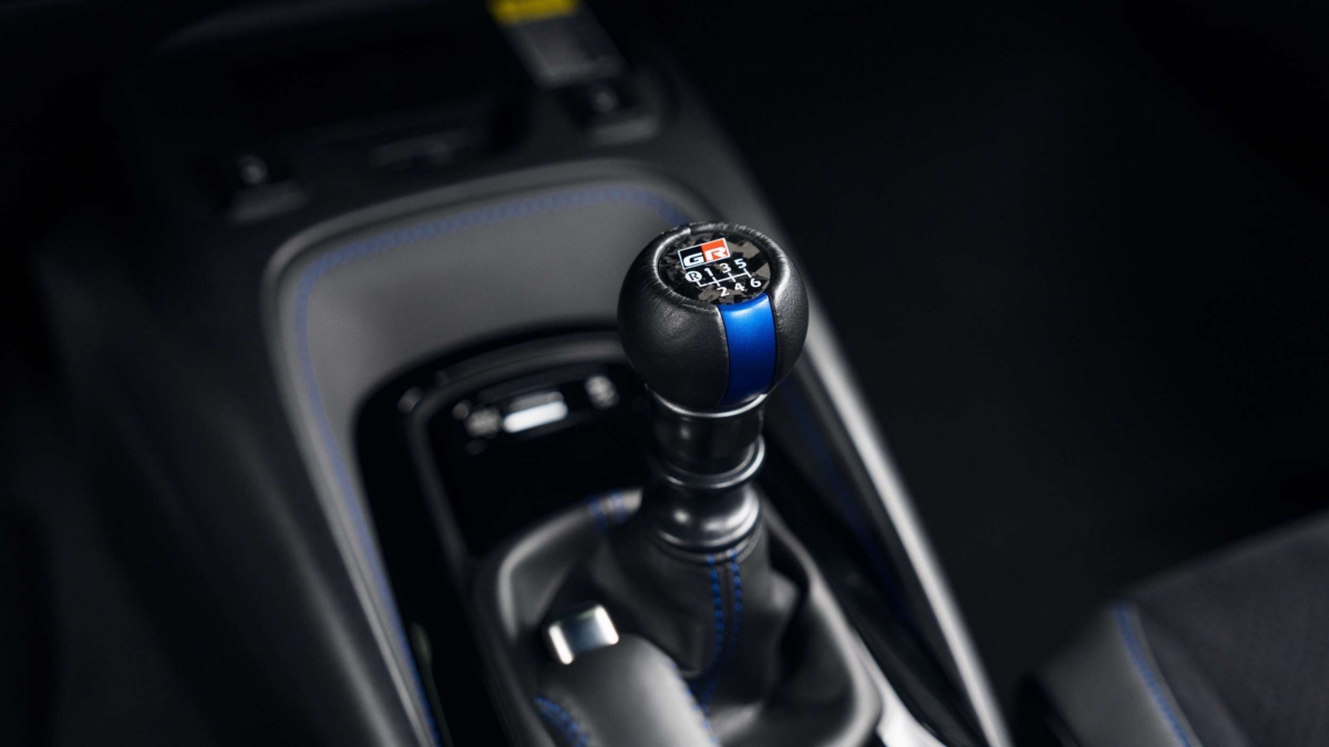 How Many Gears Does a Sports Car Have: Ultimate Guide Revealed