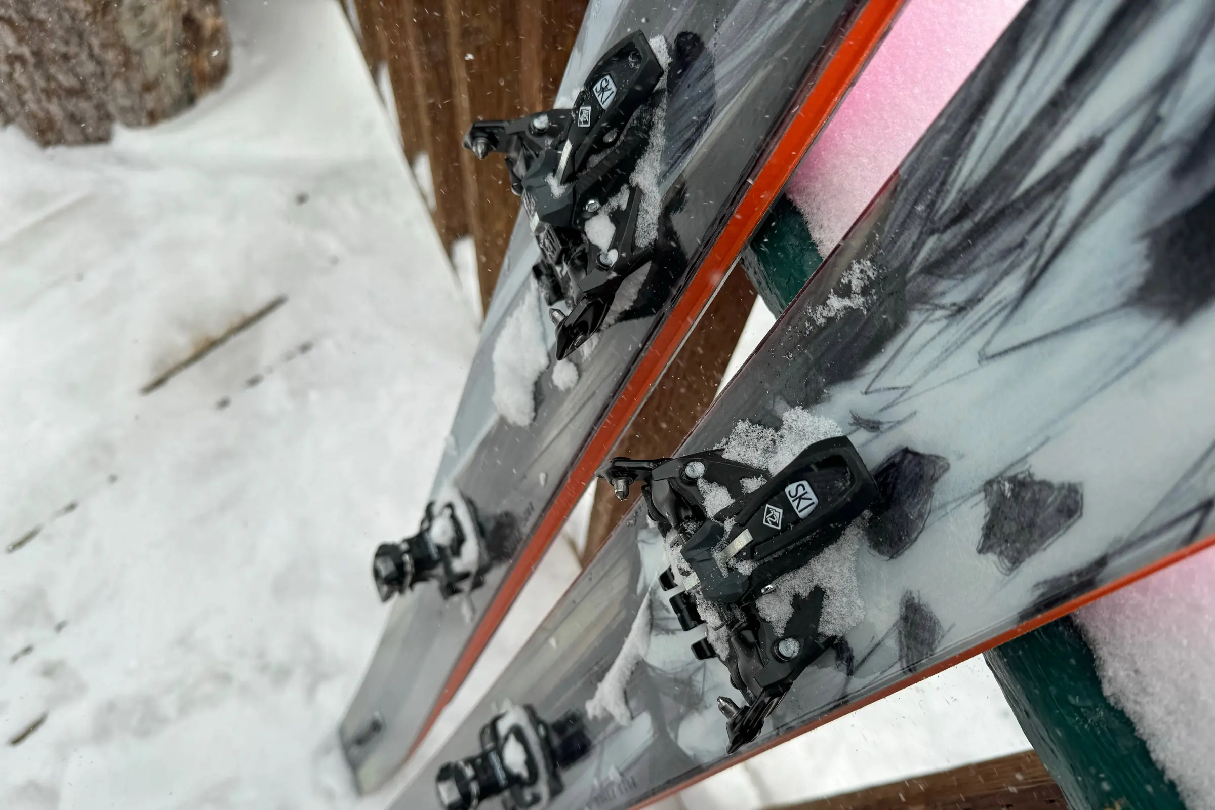 4FRNT Hoji Ski With 4-Lock Skin System Review
