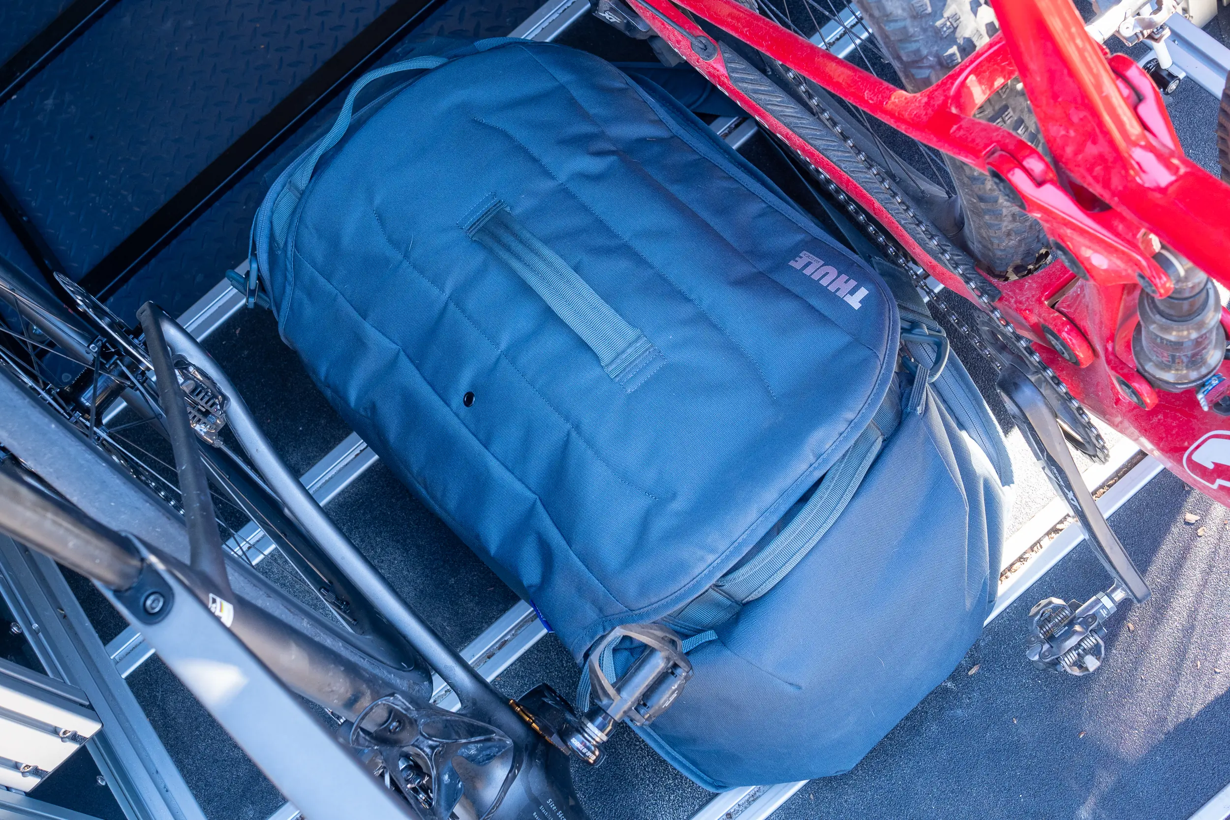 Thule RoundTrip cycling duffel 